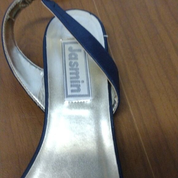 Dark Blue Jasmin Shoes Size 8! - Picture 8 of 12